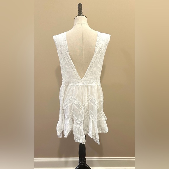 Free People White Plunge Neckline Cotton Crochet Lace Dress M - Picture 4 of 9